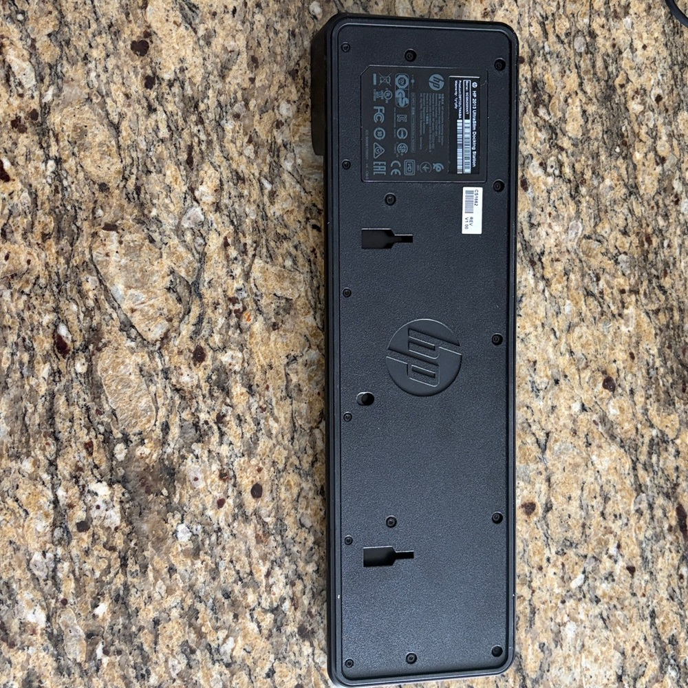 HP Slim Black Docking Station - Picture 2 of 3